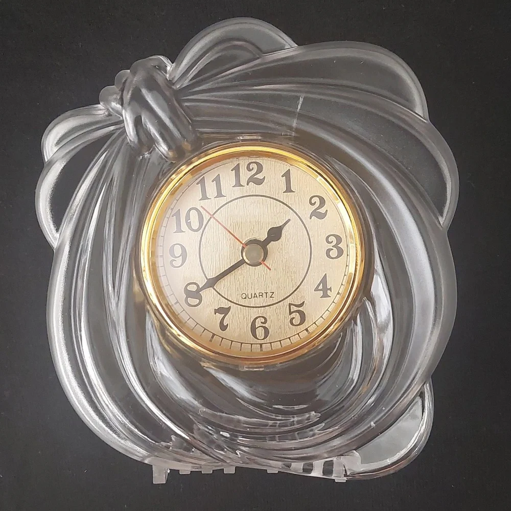Elegant Gold and Clear Quartz Table Clock NIB